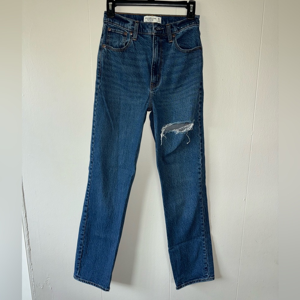 Abercrombie and Fitch 90s Straight Ultra High Rise